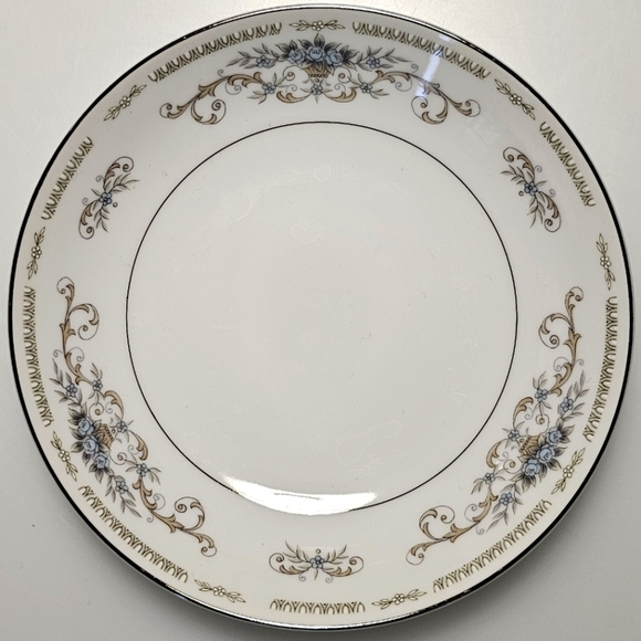 Diane by Fine China of Japan Blue Flower Scrolls Dessert / Fruit Sauce Bowl - Picture 8 of 10